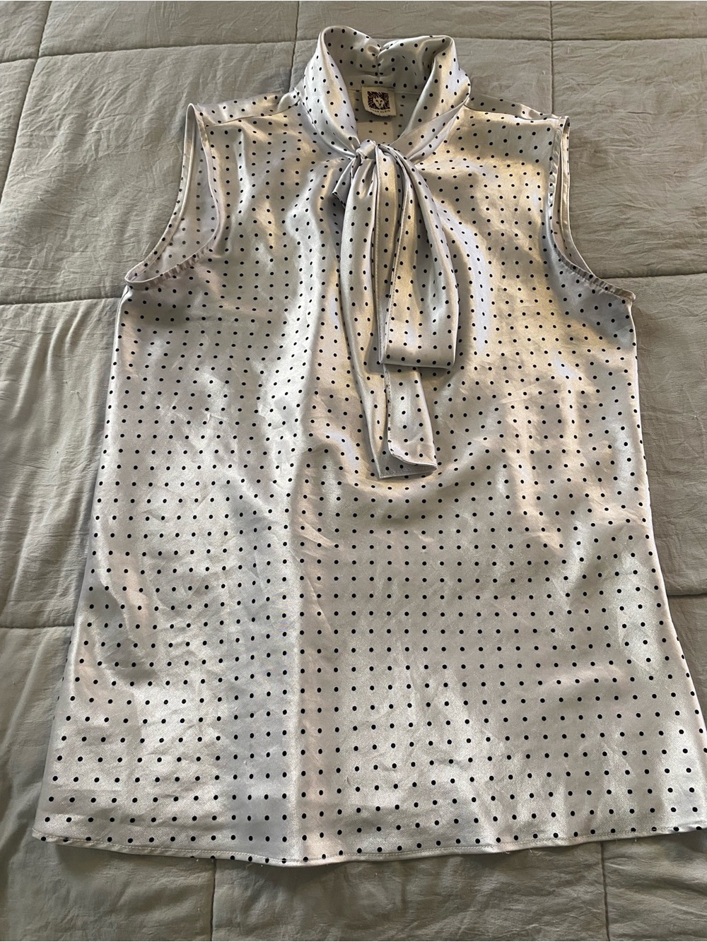 Anne Klein White Sleeveless Polka Dot Tie-Neck Camisole